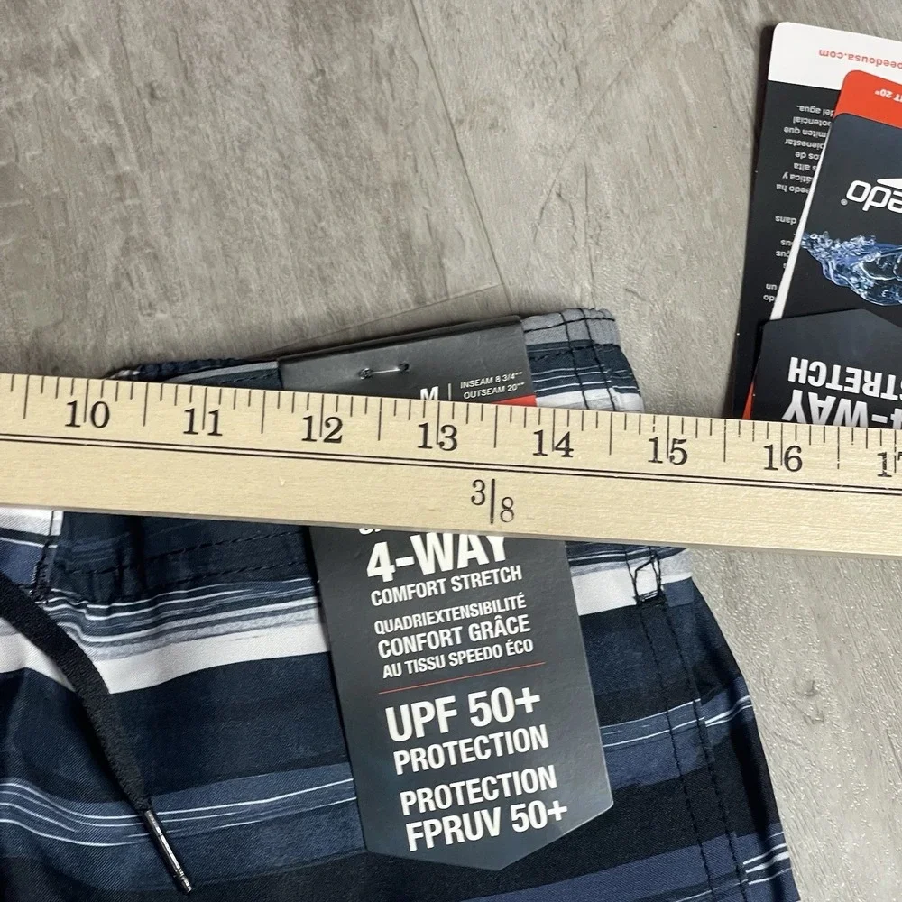 Speedo Swim trunks Size Medium‎ 4-Way Comfort Stretch UPF 50+ Z-358